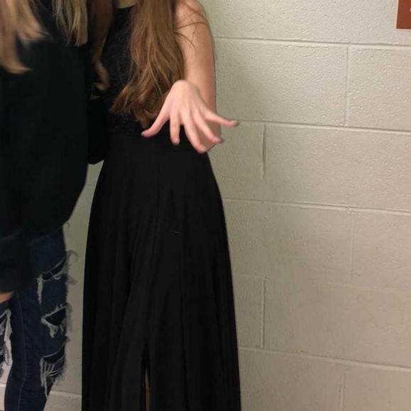 Lulus HOCO dressss - Picture 2 of 3